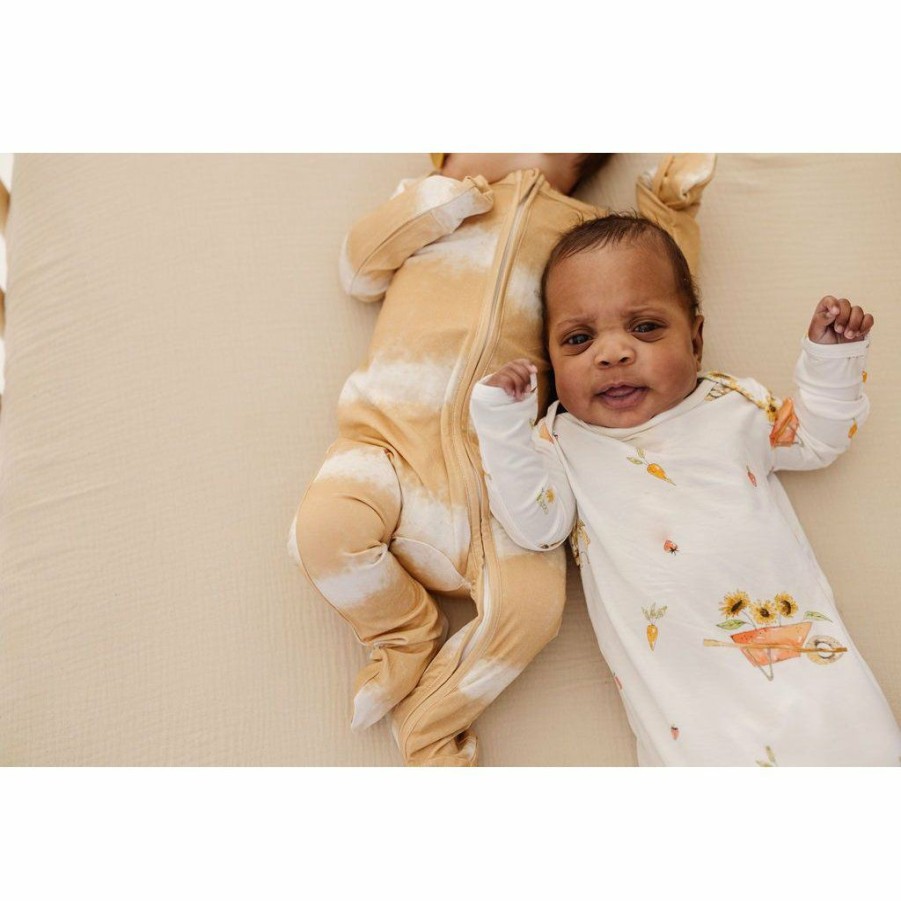 Clothing * | Joss + J Holland Bamboo Knotted Gown The Garcia Diaries Collection Preemie + Newborn